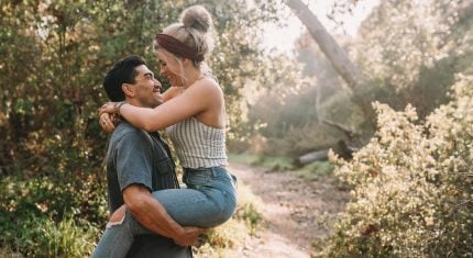 Love bombing: 7 dôvodov, prečo je to nebezpečné, aj keď pôsobí ako rozprávka