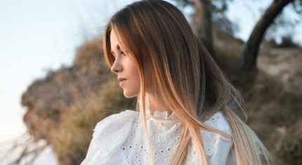 Zdravé a husté vlasy bez salónu? Tieto domáce triky ti dokážu ušetriť stovky eur