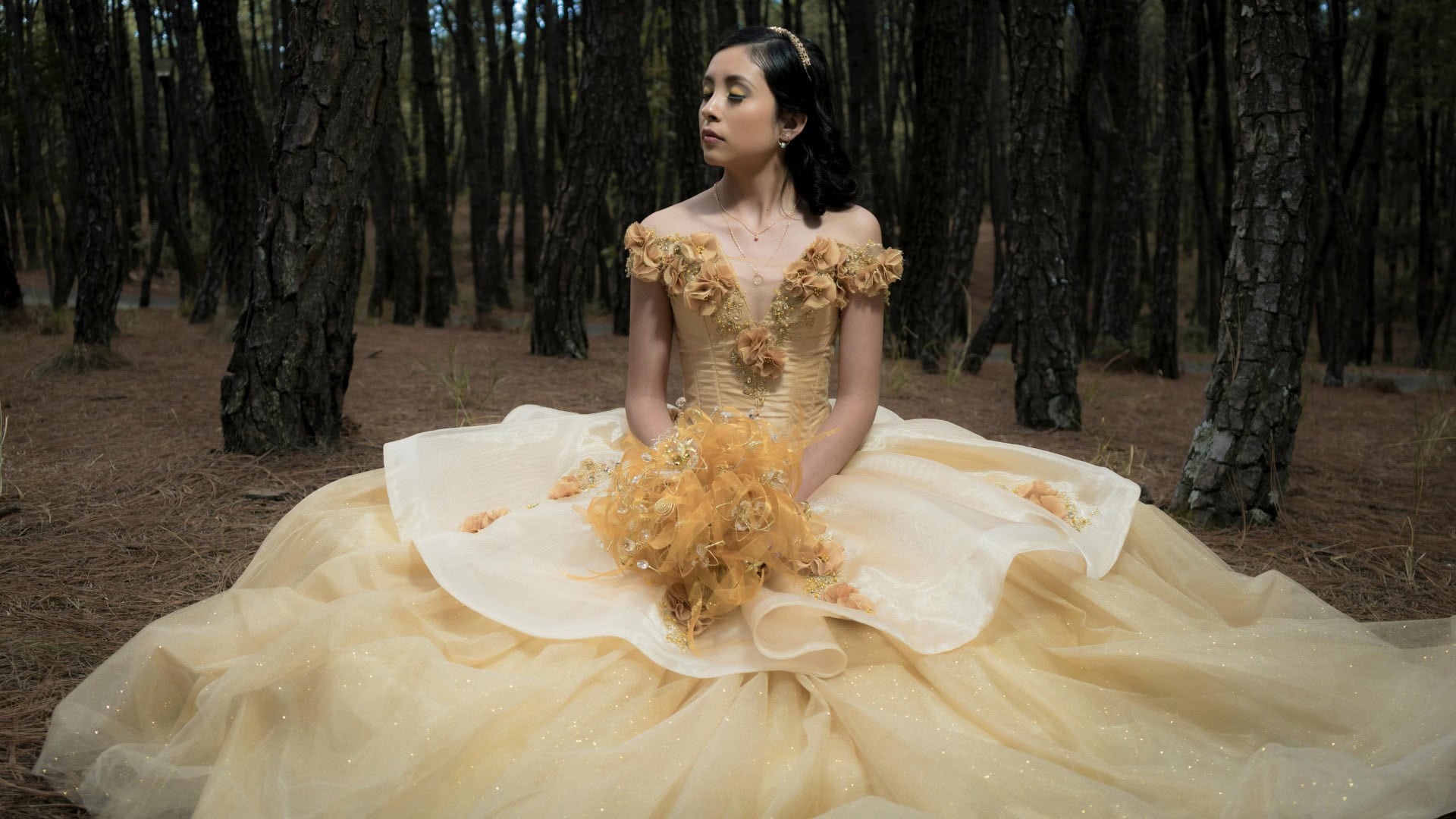 Móda kráľovien a princezien: Keď elegancia vážila päťdesiat kilogramov a krása bola otázkou odvahy