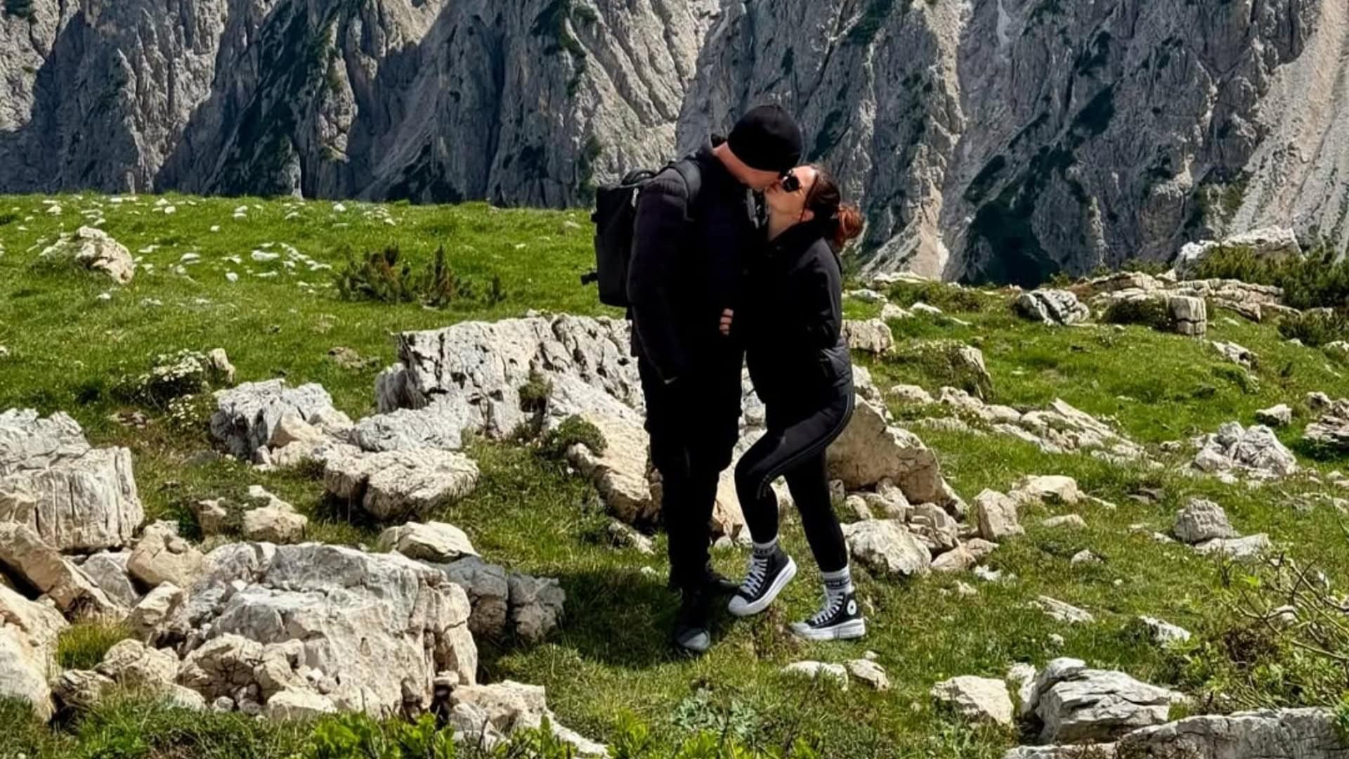 Spevák Kuko s partnerkou