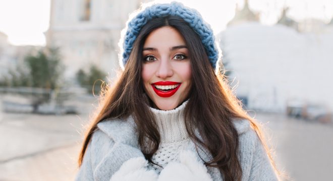 Nový typ riasenky, ktorý zmení tvoj pohľad: Tubing maskara je trend, ktorý nahrádza klasické špirály