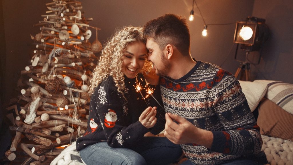 6 tipov, ako si užiť prvé spoločné Vianoce v novom vzťahu: Obdobie očakávania a vzrušenia