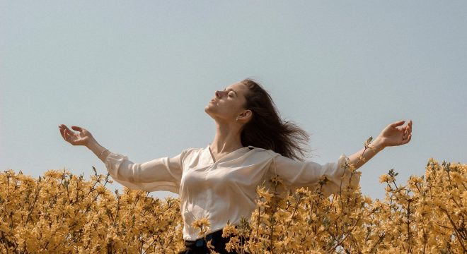 Meditácia pre modernú ženu: Spôsoby, ako zvládnuť stres a nájsť pokoj uprostred chaosu