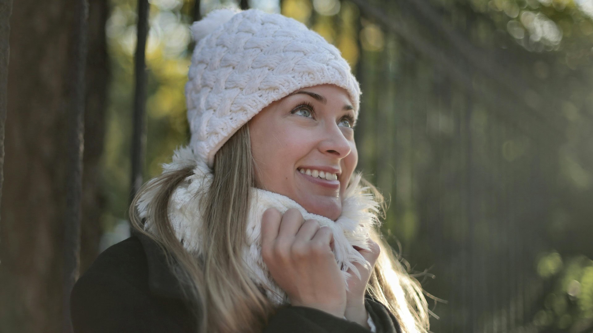 ľadové ruky, studené chodidlá, vyhrievané podložky, rukavice, zimné tipy, teplo v zime, zimné oblečenie, zdravie, komfort, zimné vychytávky