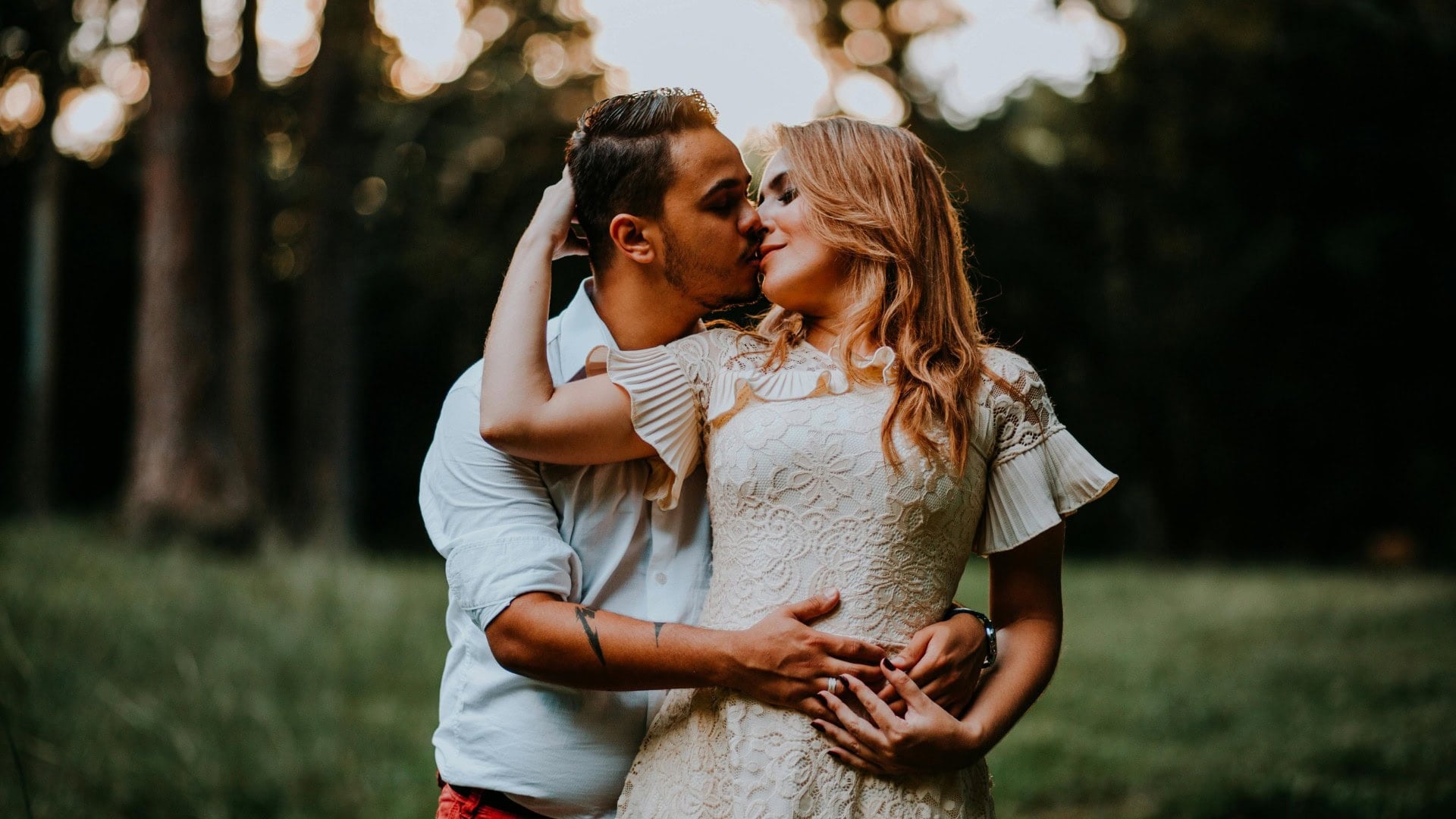 Objav varovné signály, že muž nie je pripravený na vzťah. Nauč sa rozpoznať toxické správanie hneď na začiatku, a ušetri si sklamanie.