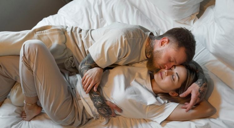 Romantické gestá, ktorých sa ženy nevedia nabažiť: Muži tieto gestá nechápu