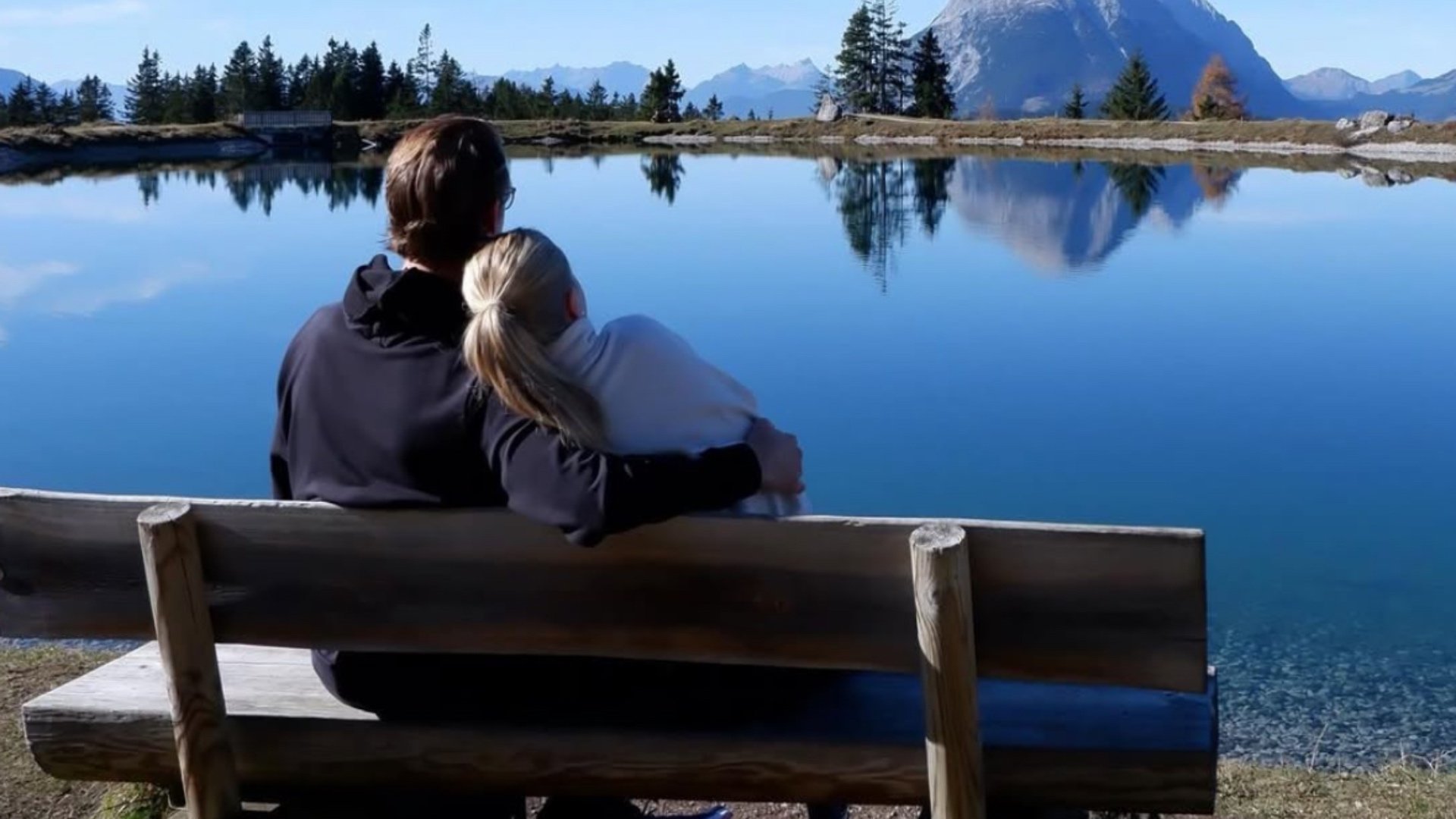 Pavel Nedvěd a Dara Rolins sa tešia