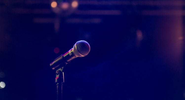 Spevák priznal mozgovú príhodu