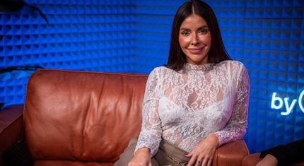 V kabelke Júlia Švehlová