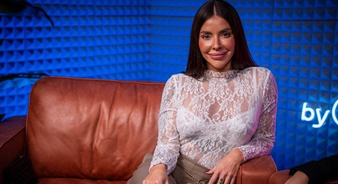 V kabelke Júlia Švehlová