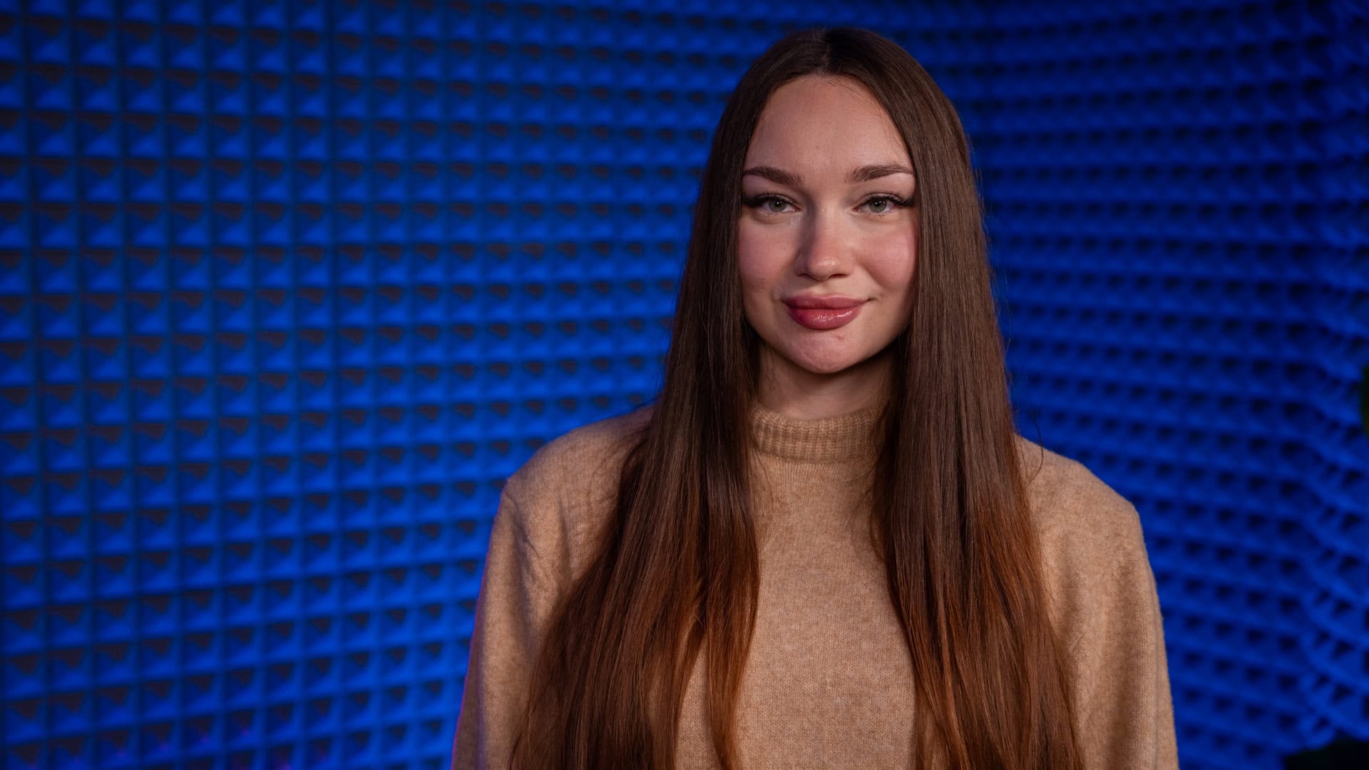 V kabelke Sára Štangelová