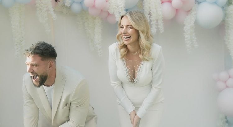 Natálie Kočendová porodila