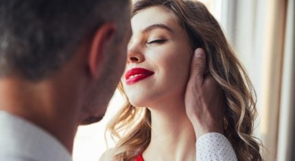 Keď sa fyzická blízkosť zrýchli, ale emócie zaostávajú: Nepomer