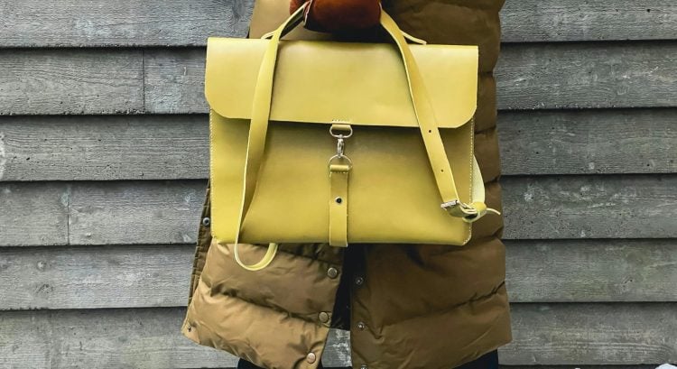 Ruksak alebo kabelka, ktoré zmenia proporcie: Nosíš ich správne?