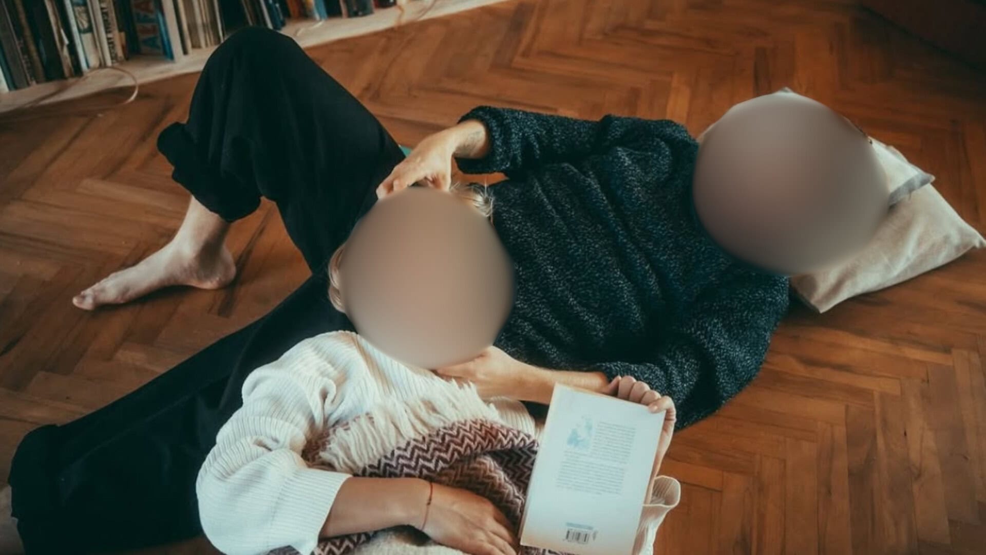 Herečka je tehotná s mladším