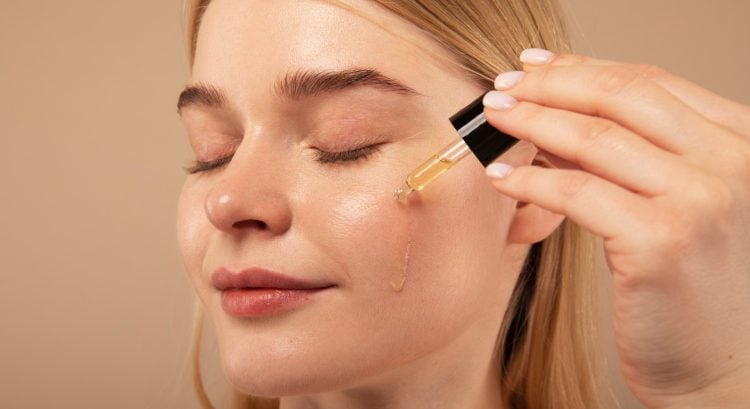 Kedy začať používať retinol a ako to správne robiť?