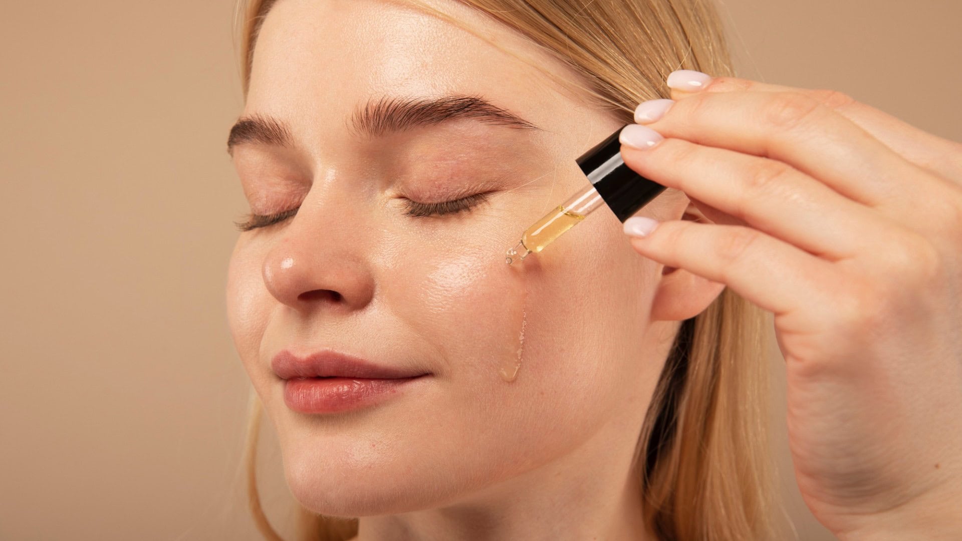 Kedy začať používať retinol a ako to správne robiť?