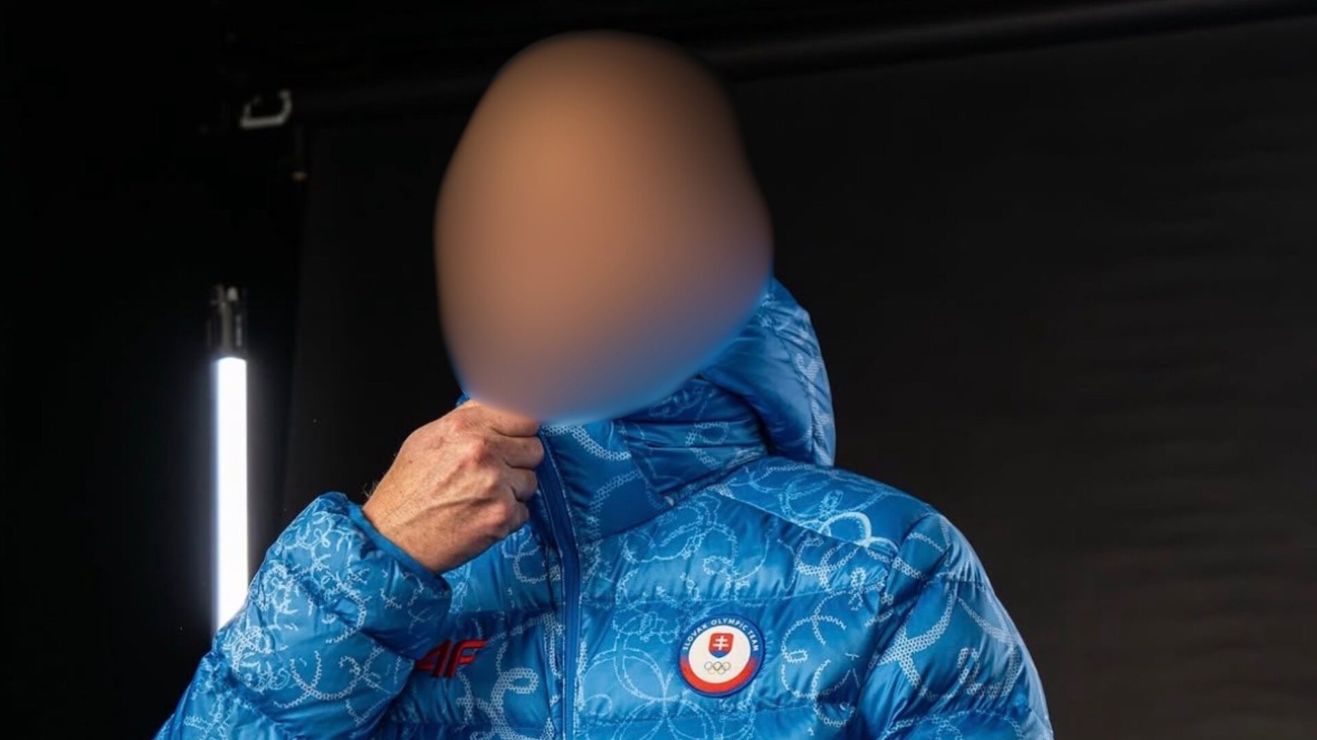 Slovák sa ukázal s o 17 rokov mladšou