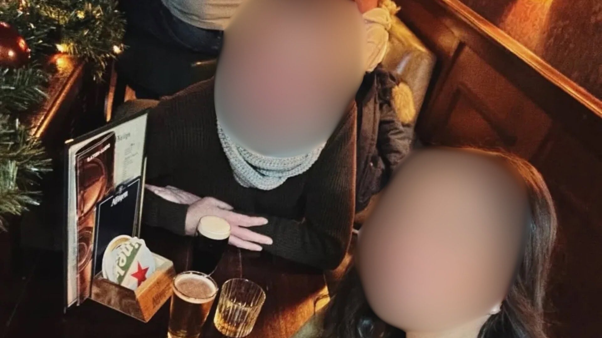 Český herec sa vrátil k manželke