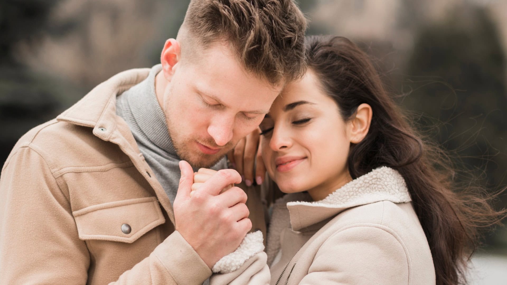 8 znakov, že je to osudová láska: Spojili vás hviezdy?