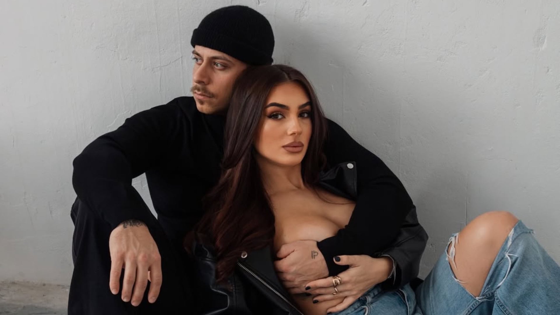 Uniklo video, ako to Marián a Miška Doležalová robia