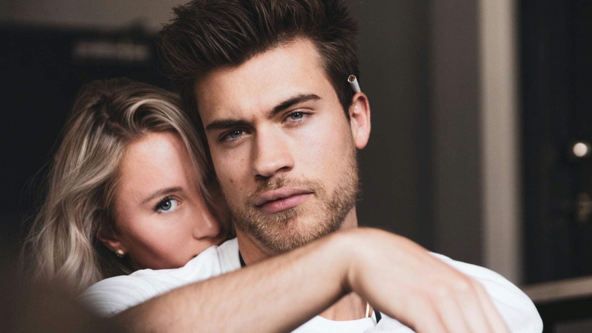 Znaky, že sa tvoj partner potichu odcudzil