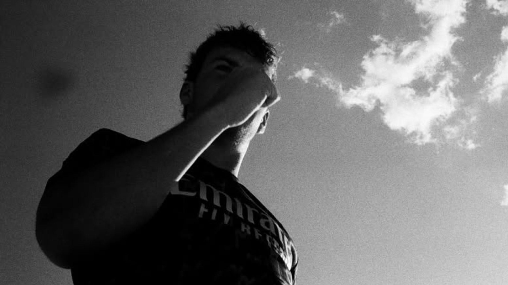 Herec Charles Melton sa stal otcom