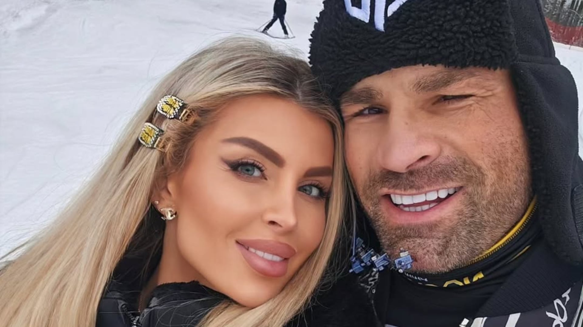 Karlos Vémola a Lela