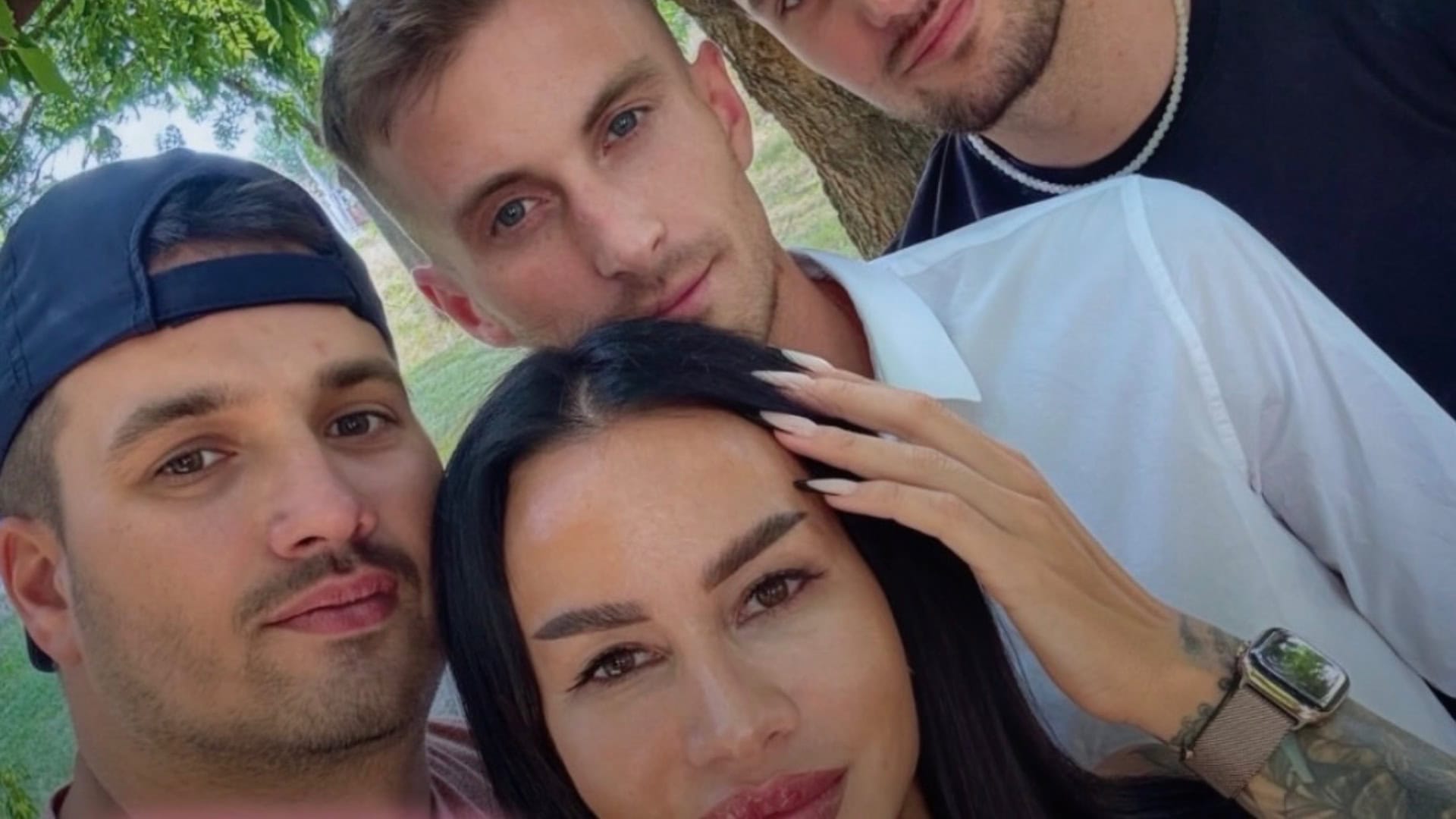 Škandál v šou Mama, ožeň ma