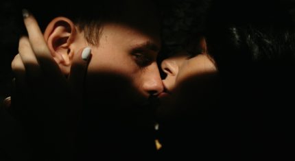 Z hádky vo vzťahu milovanie