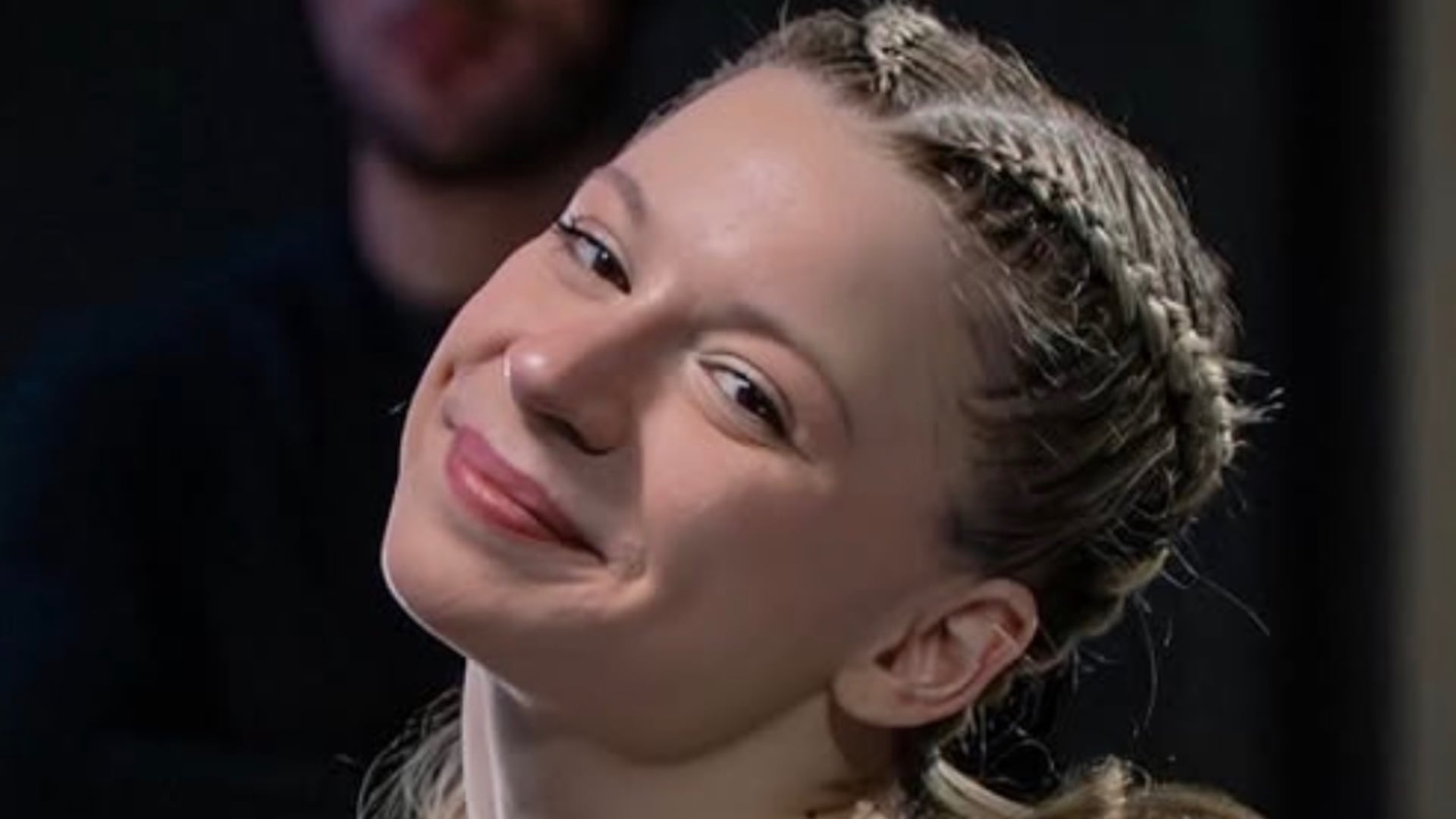 Zosnulá Mína už je v Česku