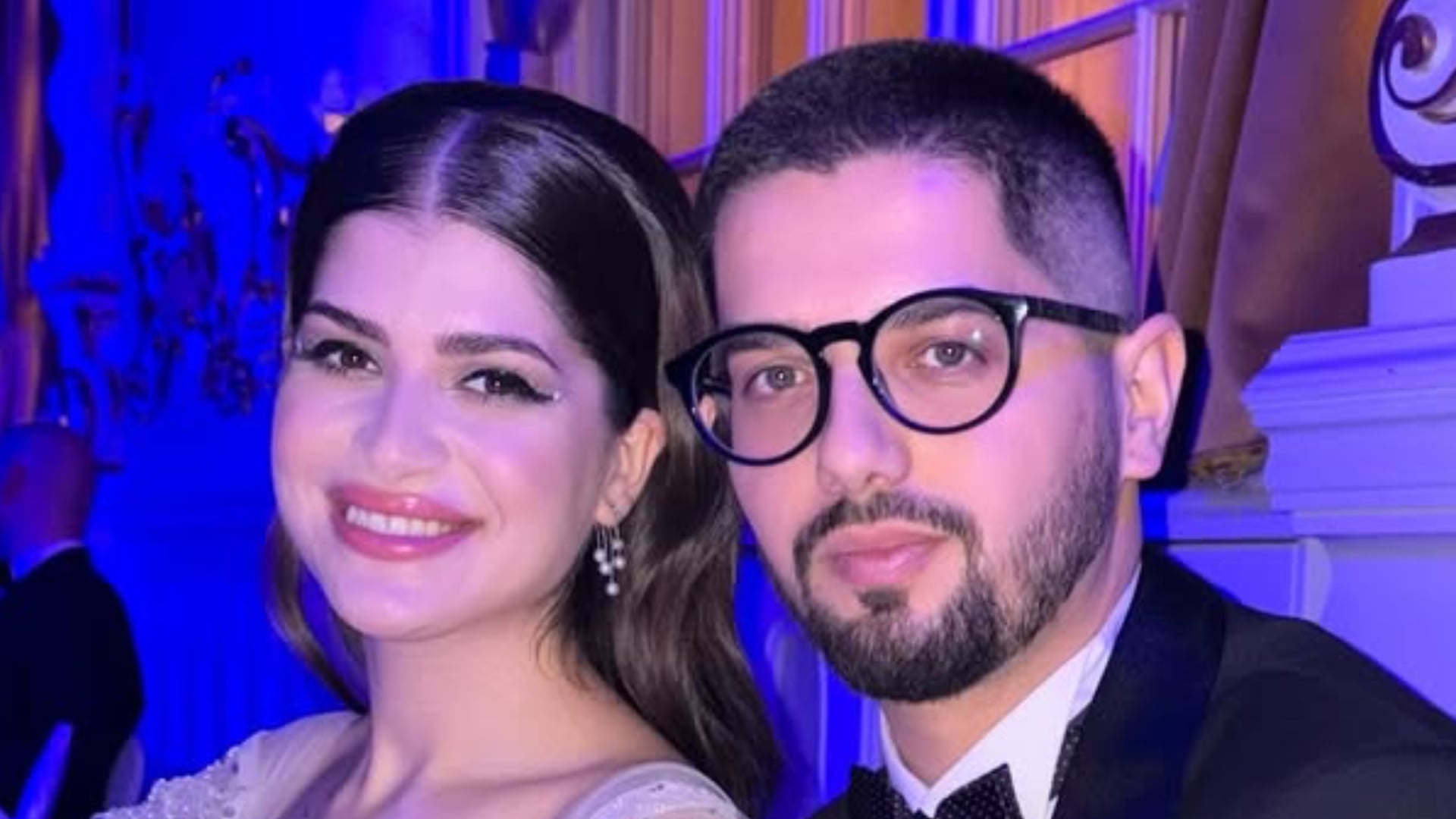 Šarköziová je tehotná